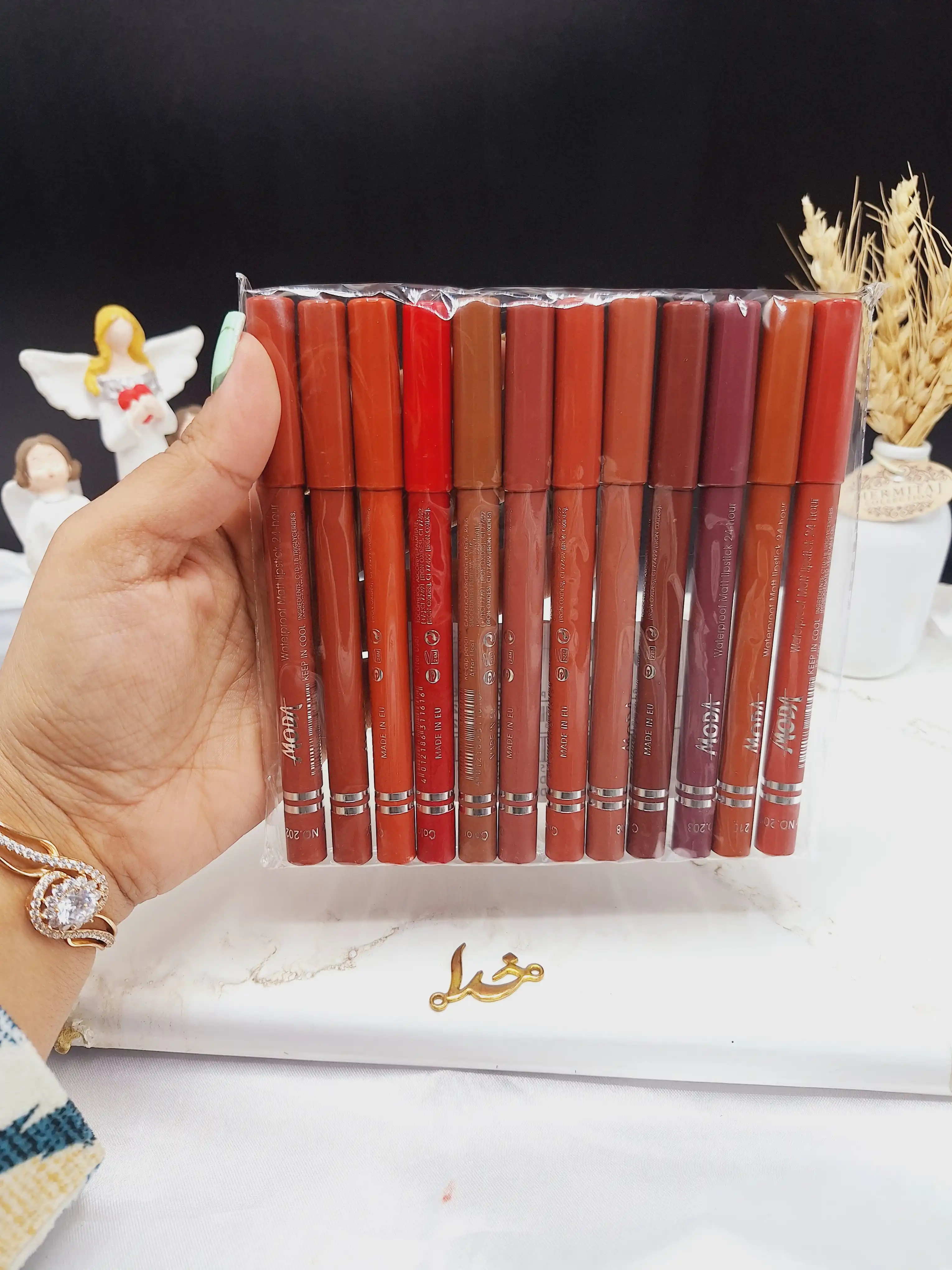 رژ مدادی بدون تراش برند مدا MODA اصلی  کد 38856